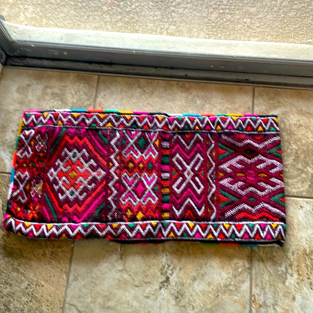 Vintage TRIBAL HAND-EMBROIDERED Cicim Kelim pillow cover. C-HC